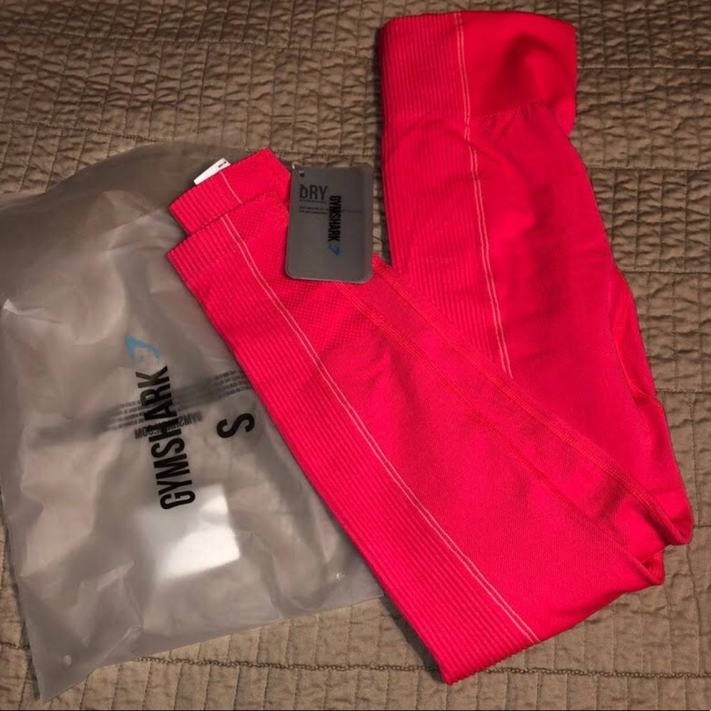 NWT Gymshark Ultra Seamless Leggings Pink